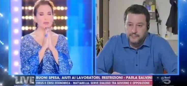 D'Urso, Salvini e l'eterno imbarazzo (che loro non provano)