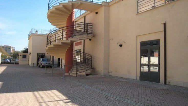 Climatizzatore rotto da due anni: il Teatro del Lido rischia di chiudere per il troppo caldo 