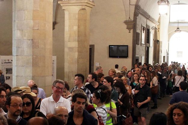 Palazzo Vecchio, la fila per l'apertura di Rep Idee