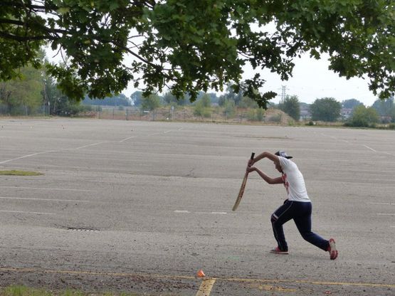 Basket per i filippini, cricket per i pakistani