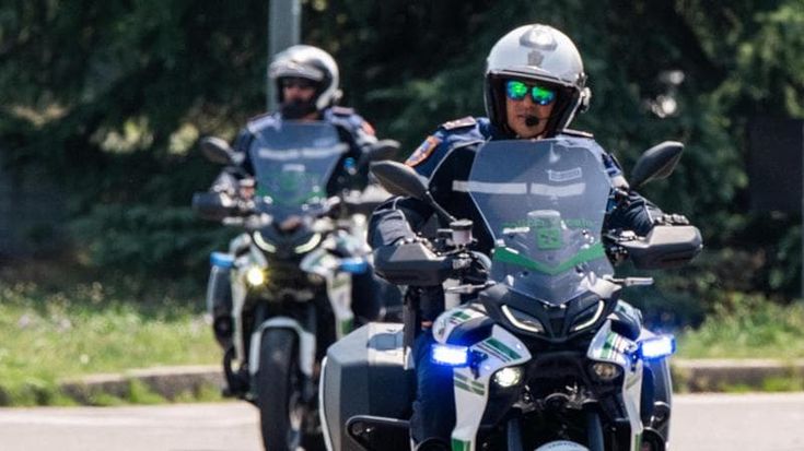 “Ti investo, ti do fuoco”, braccialetto elettronico all’imprenditore violento che minacciava la ex
