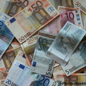 Redditi e diseguaglianze: nelle mani del 10% dei lavoratori si concentra la metà dei soldi