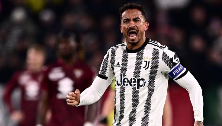 Danilo, ufficiale il rinnovo: alla Juve fino al 2025. "Anima. Guerriero. Leader"