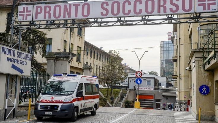 Focolai covid alle Molinette: stop alle visite dei parenti nei quattro ospedali della Città della Salute