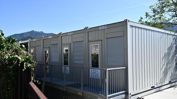 Migranti a Rivarolo, Bucci sotto attacco: scontro con la Lega sul caso-Rosso