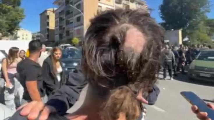 Tensioni al Caravillani, presidio fisso delle forze dell’ordine dopo l’aggressione agli studenti