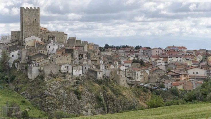 Pietramontecorvino, il borgo pugliese rinato dalle sue ceneri