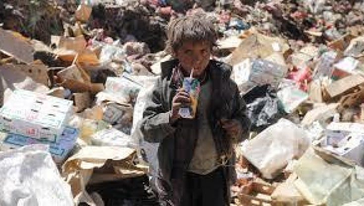 Yemen, la carestia riguarda 5 milioni di persone: ogni 10 minuti muore un bambino per diarrea, malnutrizione e infezioni respiratorie