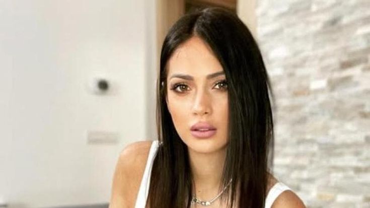 Teresa Cilia, ex tronista di “Uomini e donne”, assolta dalle accuse di Raffaella Mennoia