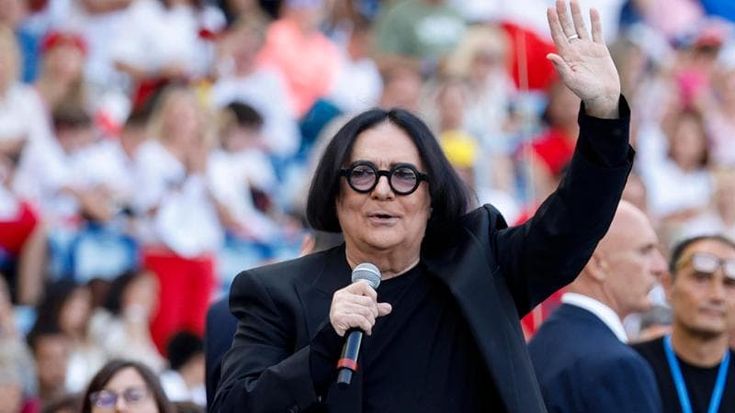 Renato Zero compie 76 anni: "Mi regalo un altro disco per Natale"