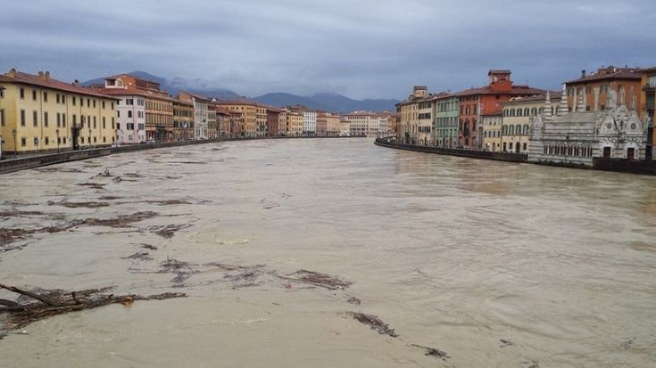 Allarme maltempo: le foto dei lettori /1