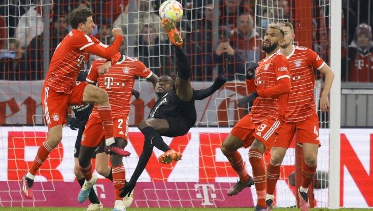 Bundesliga: il Bayern frena ancora, l'Union Berlino vince il derby con l'Hertha e risale a -1