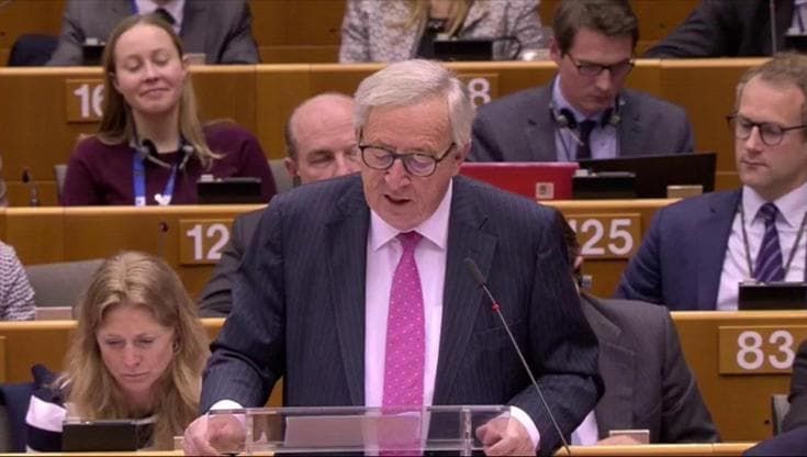 Brexit, Juncker: "Senza voto su accordo no ad altre proroghe. No deal sempre più probabile"