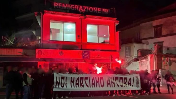 Cori fascisti e saluti romani, a Viterbo la celebrazione shock: “Noi marciamo ancora su Roma”