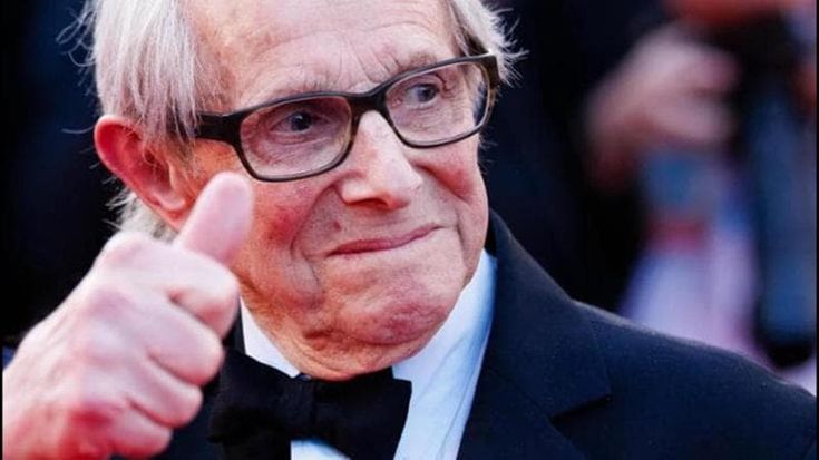 Spin Time, la solidarietà di Ken Loach: “Sono con voi, che gioia è stato cantare Bella ciao”