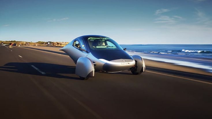 Aptera Motors punta sull'Italia per produrre veicoli elettrici a energia solare: investimenti per 100 milioni di euro