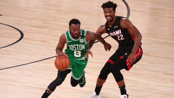 Basket Nba, finale Est: Boston piega Miami e riapre la serie