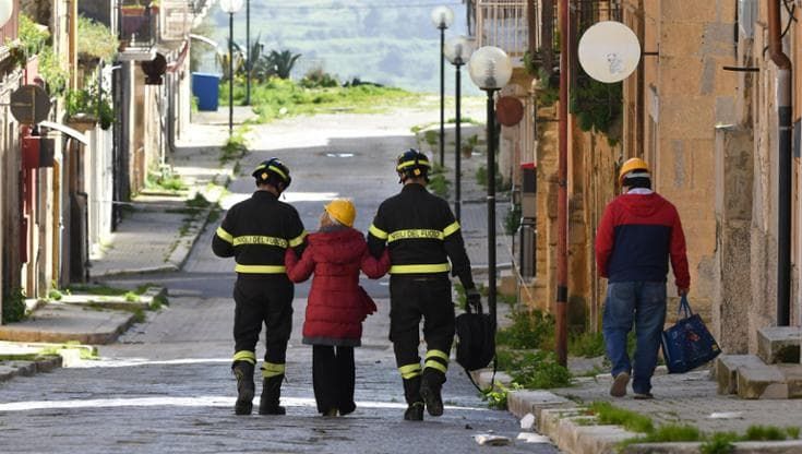 Niscemi, un mese dopo: l’incognita dei ristoriper agricoltori e negozi