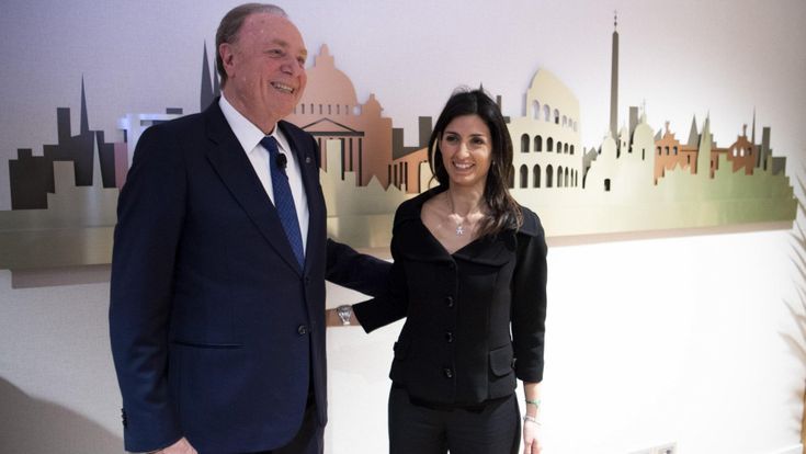 Raggi isolata nel M5S. Di Maio, difesa gelida: “La città era già distrutta”