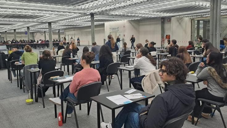 Semestre filtro di Medicina, l’ora del business: corsi online e lezioni private. “Costi da 300 euro”