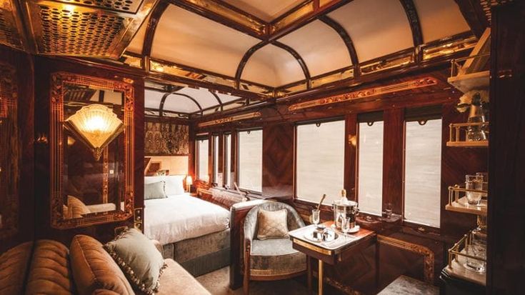In Liguria il Venice Simplon Orient Express, sul treno del romanzo di Agatha Christie da Parigi a Portofino