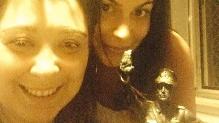 Foto con busto del Duce: l’inchiesta di Report che imbarazza Colosimo