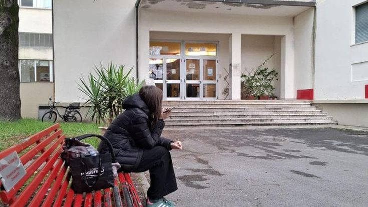Lucca, lista stupri nel liceo. Ora una delle ragazze accusa: “Mi sono sentita violata”