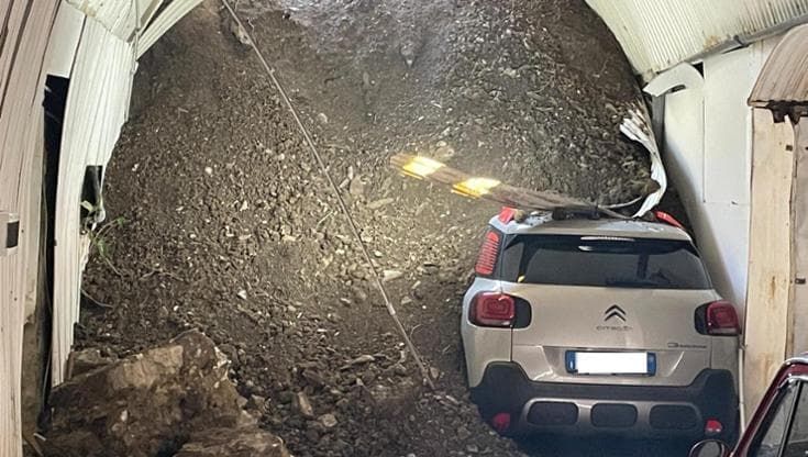Genova sotterranea, dopo il crollo a Caffaro, viaggio nella ex galleria anti aereo oggi parcheggio