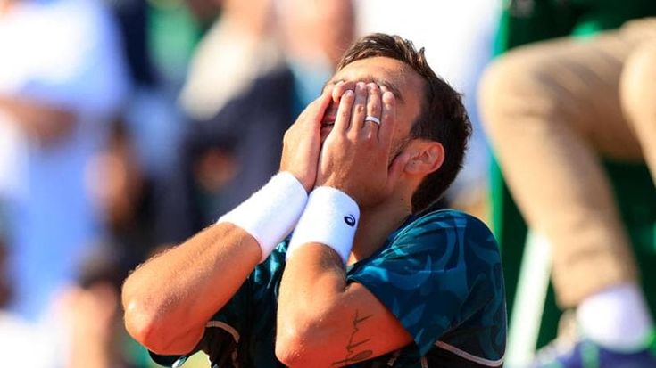 Musetti batte Berrettini 6-3, 6-3 e conquista i quarti a Montecarlo. Avanza anche Alcaraz