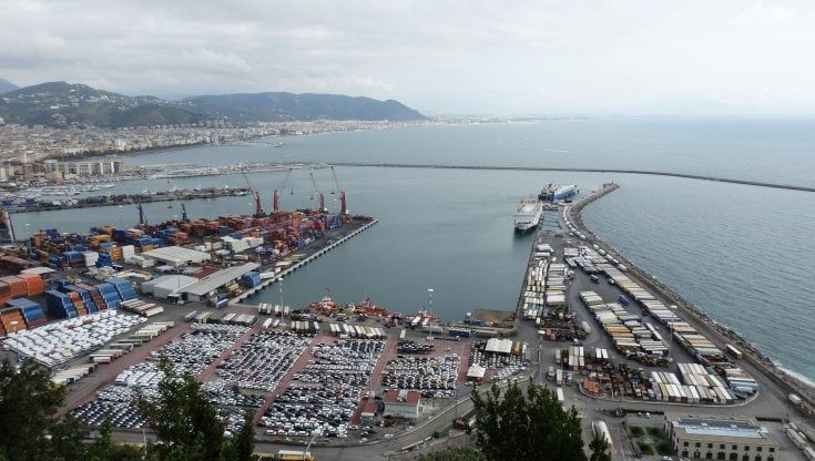 Rifiuti in mare, a Salerno una piattaforma per il recupero