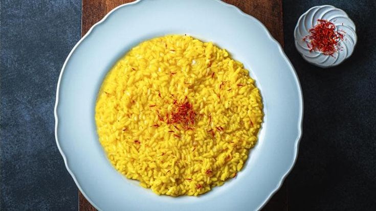 Dopo il teatro tutti a cena: i ristoranti a Milano dove lo spettacolo continua a tavola