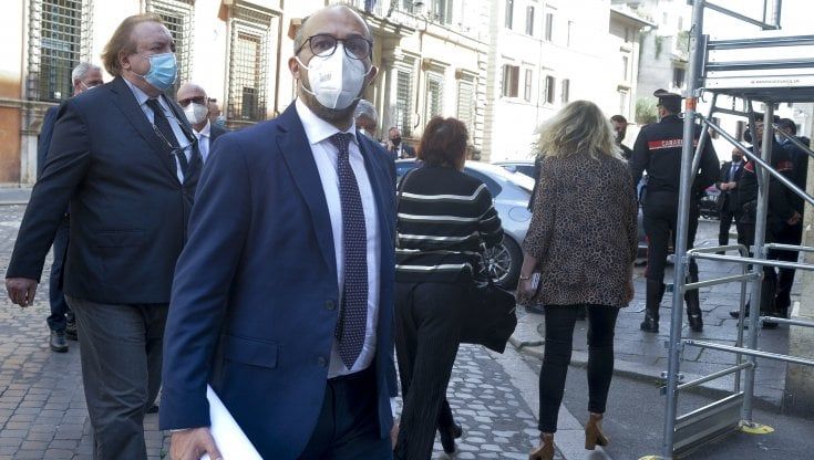 Ponte sullo Stretto, Faraone (Iv): "Ora il governo si schieri per il sì"