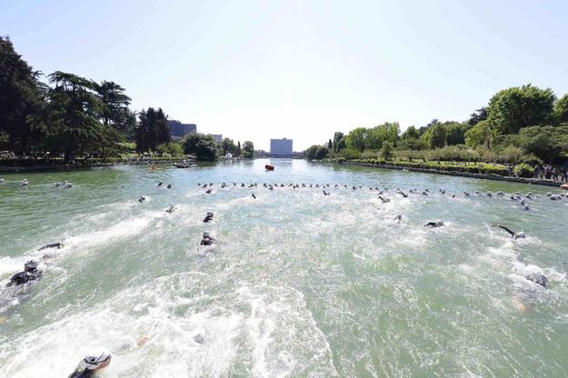 Triathlon al laghetto dell'Eur per la Roma TriEvents