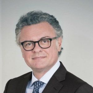 Azimut, si dimette l'ad e dg Sergio Albarelli