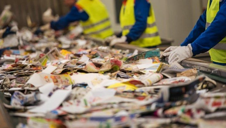 Le molte vite della carta, Italia leader nel riciclo