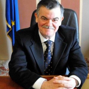 Il commissario dello Stato boccia la legge sull'amianto: "Mancano le coperture"