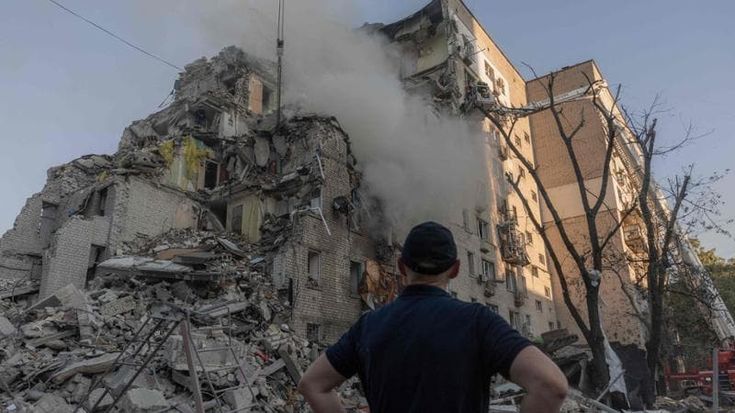 Le foto satellitari dei bombardieri in movimento: così Zelensky ha saputo in anticipo dei raid