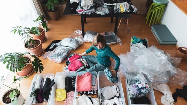 Italiani alle prese con il ‘decluttering’ di primavera