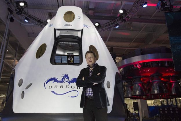 Spazio: ecco "Dragon V2", il taxi spaziale