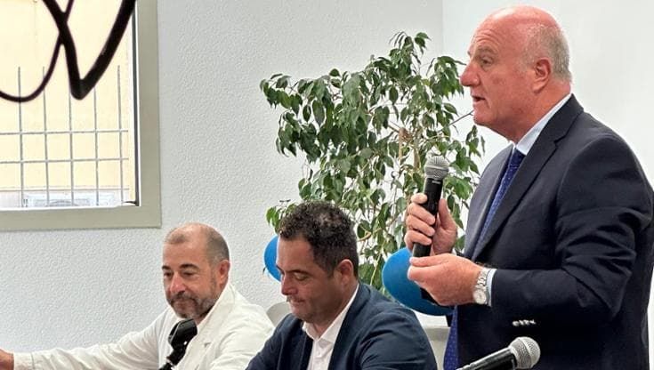 Procedura d’emergenza per avere più medici, la ricetta di Caruso per l’ospedale di Gela