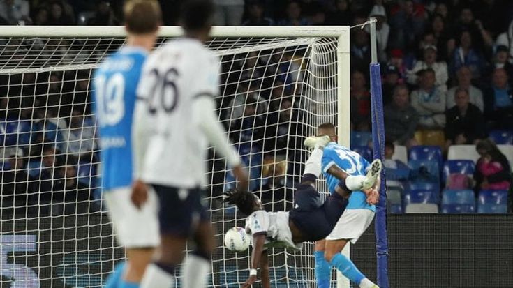 Il Napoli scaccia la paura, a Pisa per la Champions. Conte carica la squadra