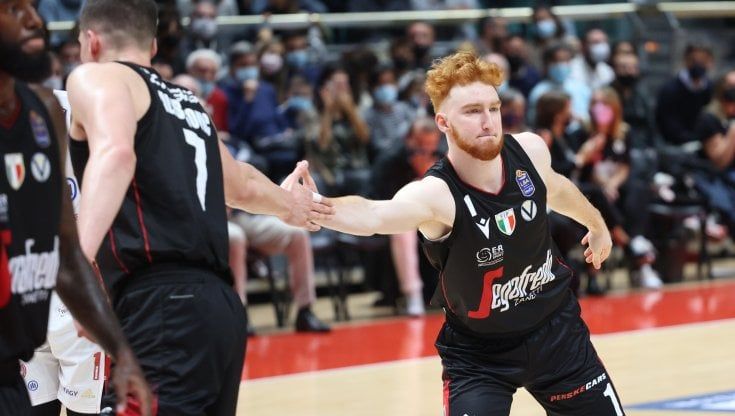 Basket, Eurocup: Virtus Bologna e Venezia partono forte ma poi cedono. Sconfitte in Montenegro e Germania
