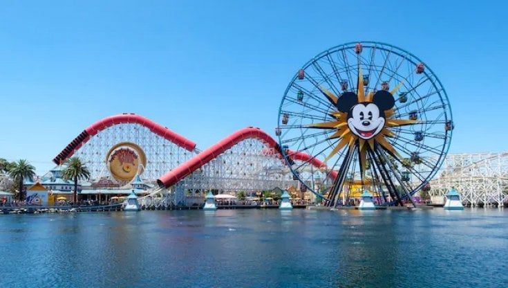 Coronavirus nel mondo, California è stato Usa più colpito ma riapre Disneyland. Allarme per il Brasile