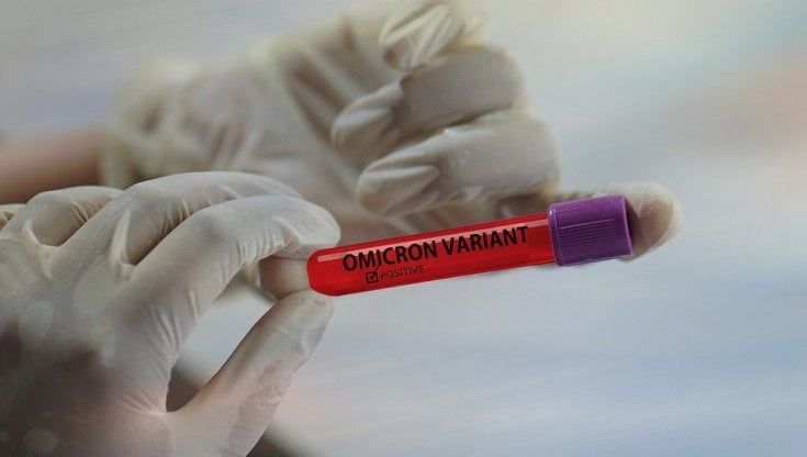 Omicron risponde meno agli anticorpi neutralizzanti ma il vaccino funziona lo stesso