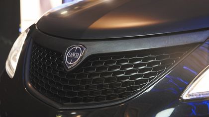 Lancia Ypsilon Black and Noir 