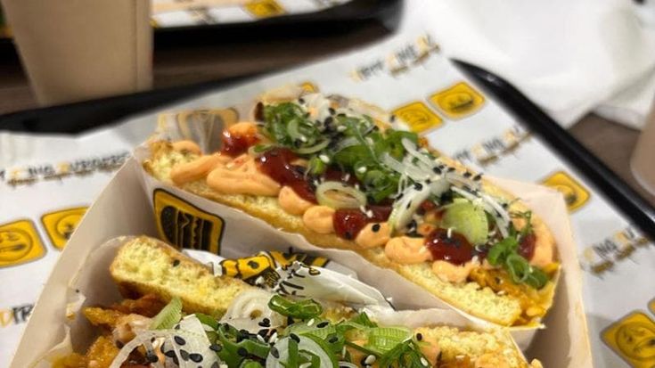 Panino cornflakes e noodles, così strano e così buono