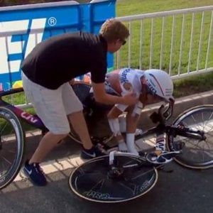 Mondiali, caldo e paura in Qatar: si sente male ciclista olandese