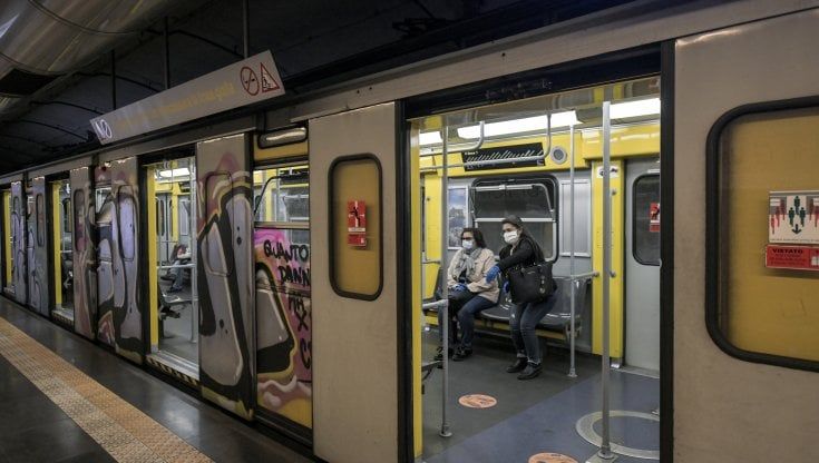 Festa scudetto del Napoli, metro 1 e funicolari aperte fino alle 6 del Primo Maggio