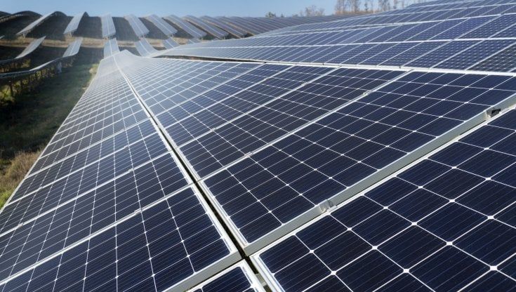 Covelli (Abn Amro): “Rinnovabili, mercato in fermento con energia e costo del denaro più cari”