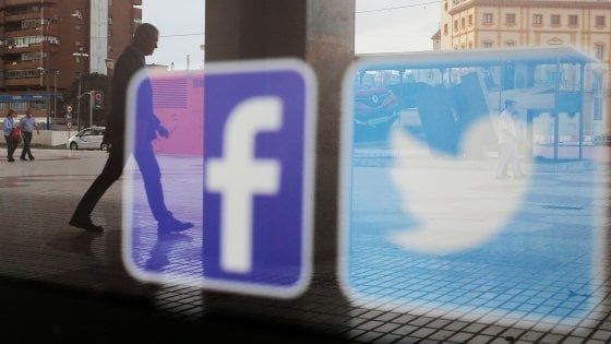Facebook, Google e Amazon contro l'uso terroristico del web